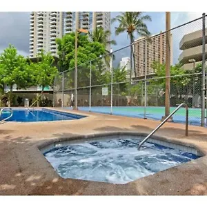 Appartement Spacious W/ Parking, Beach/mall/park