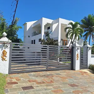 https://white-house-mansion.comcaribbean.com